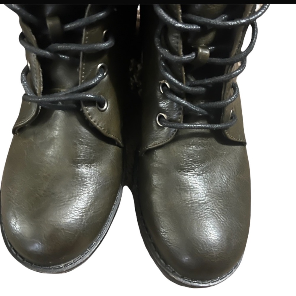 Electric Karma Burn Rubber Combat Boots Gem